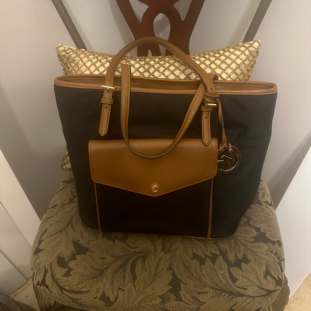 Michael Kors Tote